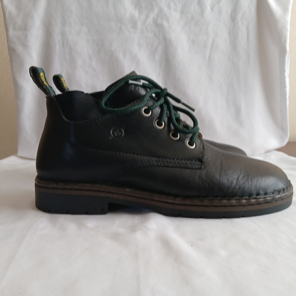 Born Handcrafted Women's Comfort Ankle Boots Size 8M Black - Picture 2 of 6